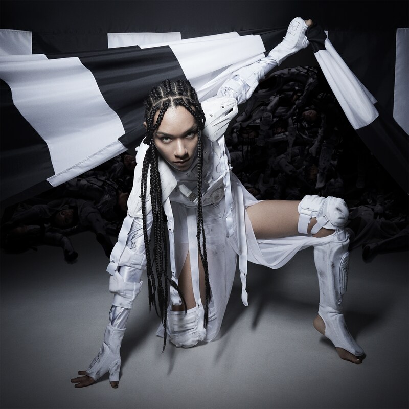 女王蜂「01」配信ジャケット