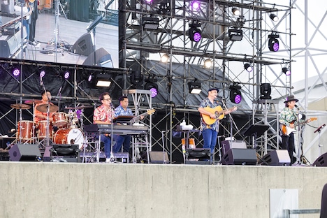 BEGIN（撮影：勝村祐紀）