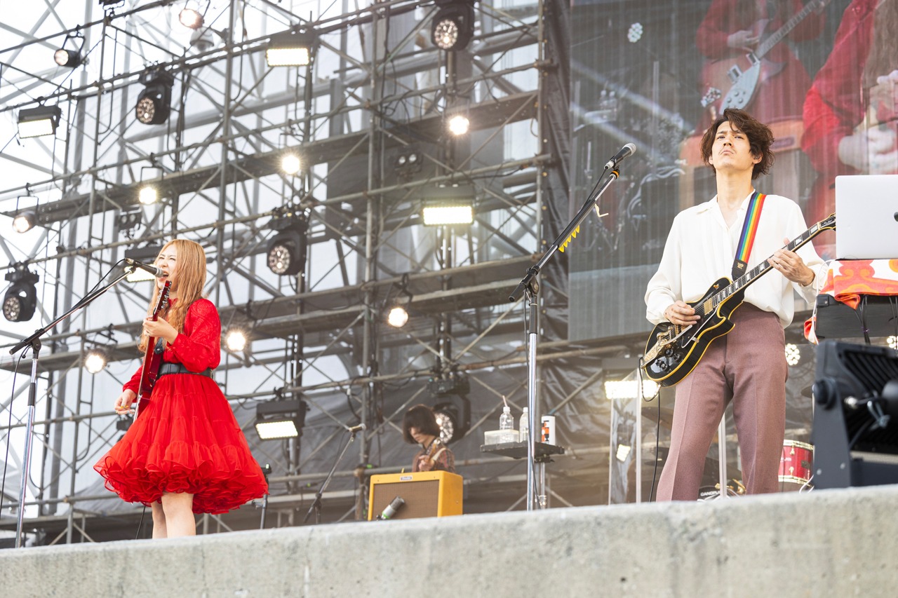 GLIM SPANKY（撮影：勝村祐紀）