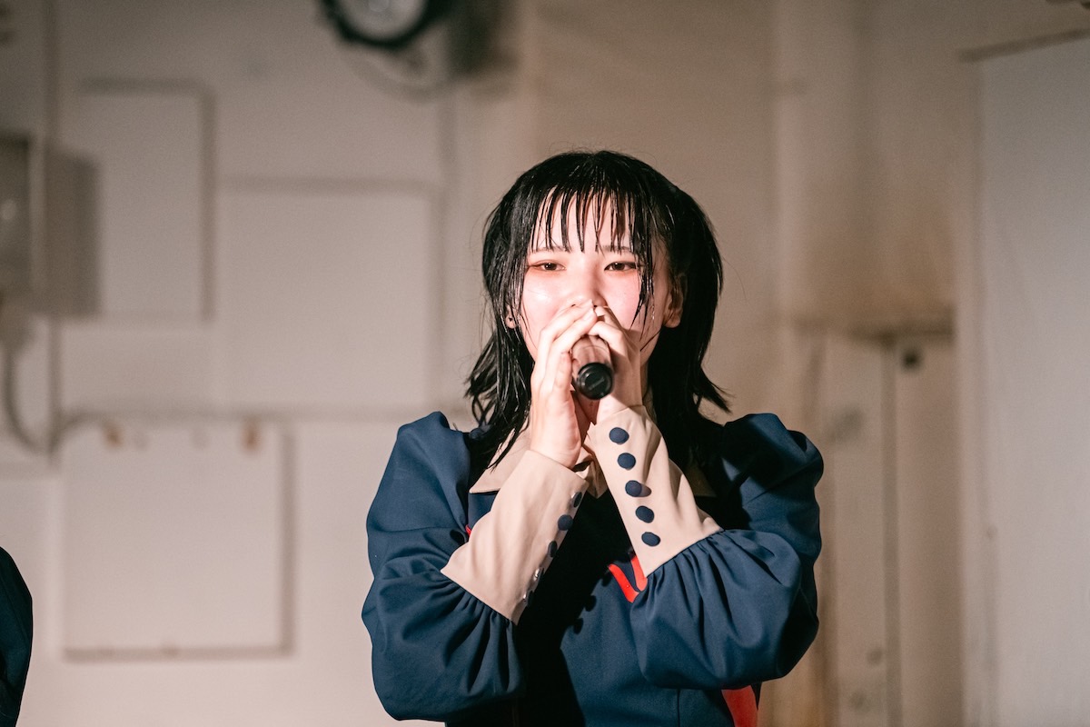 LiVS「Not Loss,But Free Live」より。