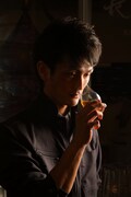 長濱蒸溜所チーフブレンダーの屋久佑輔氏。