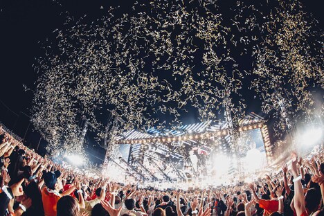 サザンオールスターズ「茅ヶ崎ライブ 2023」の様子。（撮影：西槇太一）