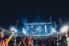 サザンオールスターズ「茅ヶ崎ライブ 2023」の様子。（撮影：西槇太一）