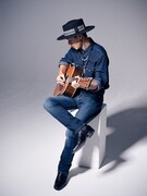 錦戸亮が登場したライトオンのリーバイス「Flex Jeans」ビジュアル。