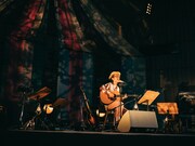 ハナレグミ「Faraway so close」東京・日比谷公園大音楽堂（日比谷野音）公演の様子。（Photo by RYO MITAMURA）