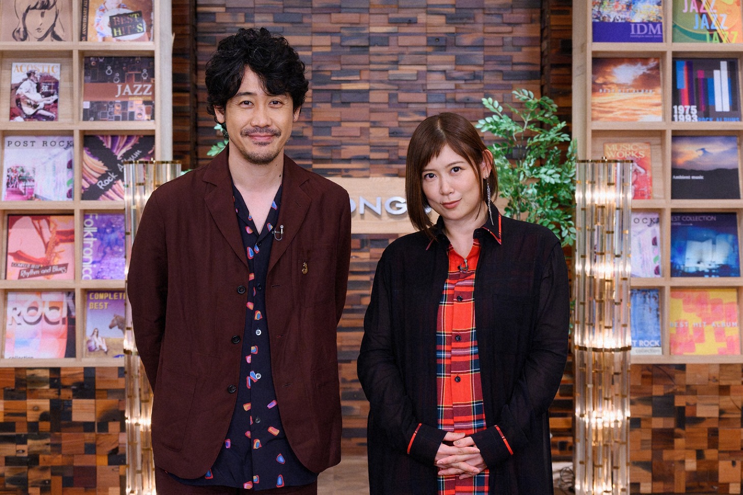 左から大泉洋、絢香。（写真提供：NHK）