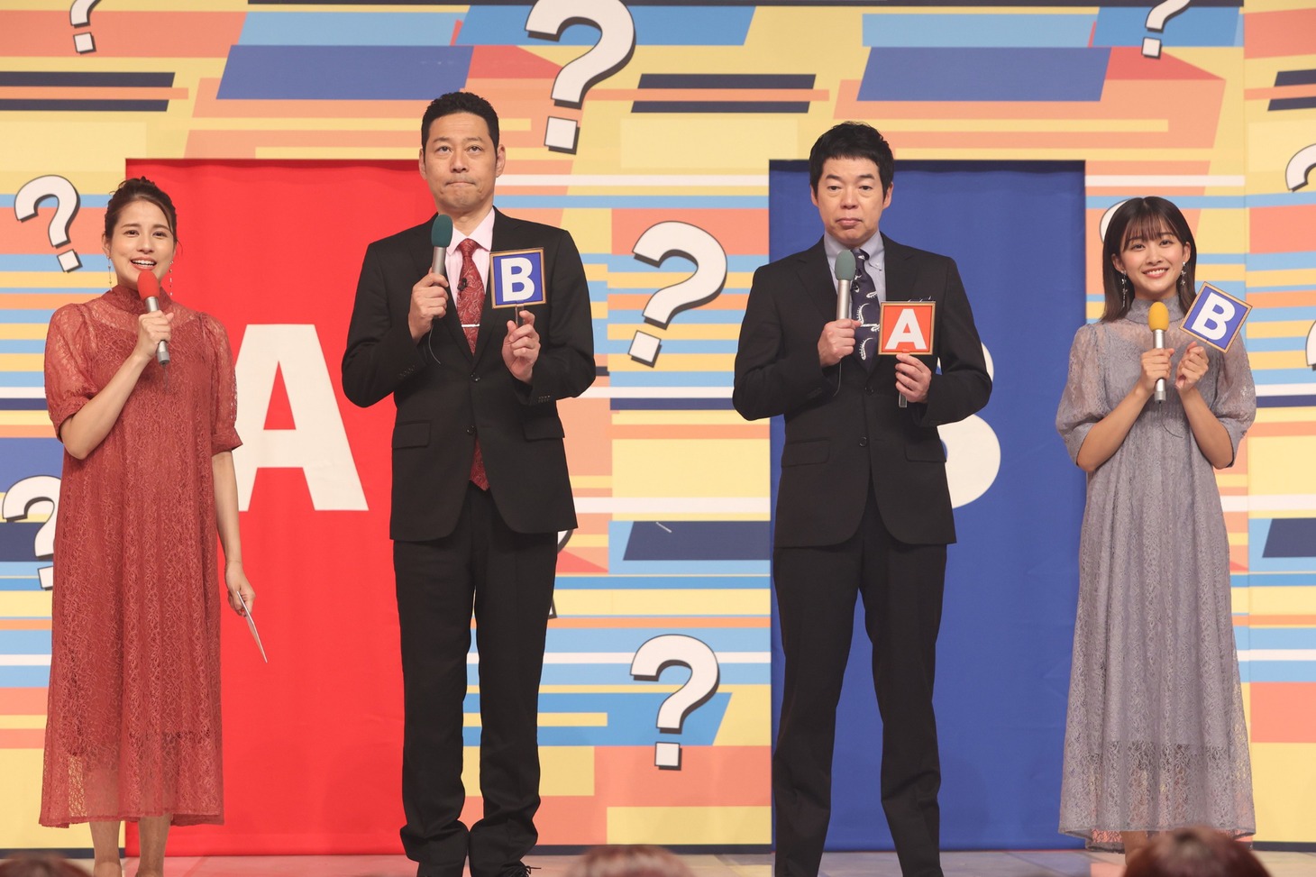 「爆笑そっくりものまね紅白歌合戦スペシャル」場面カット  (c)フジテレビ