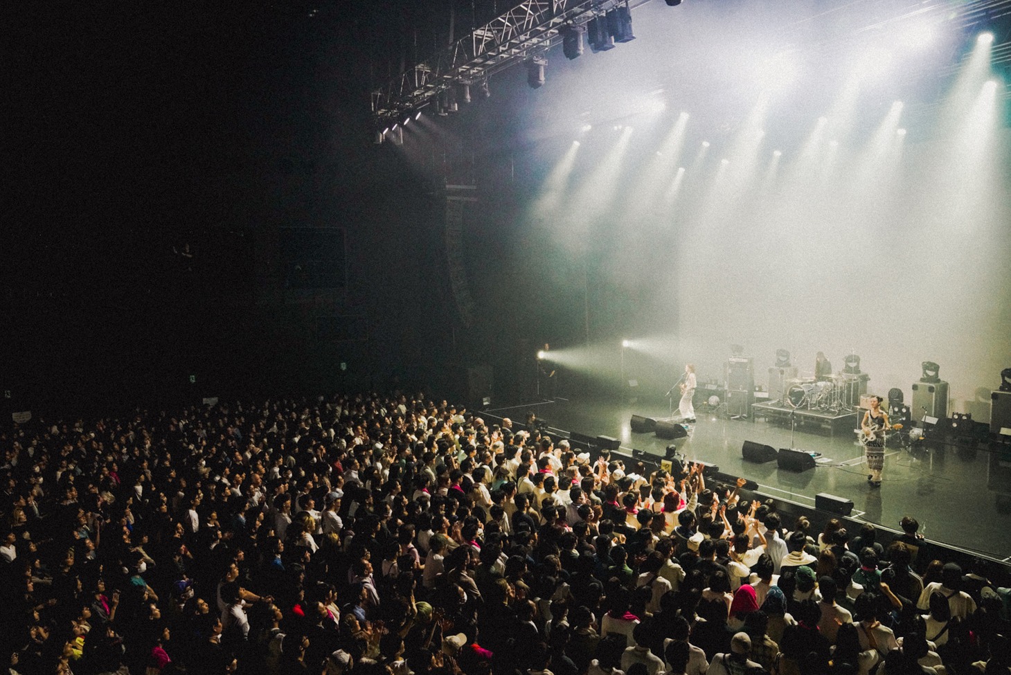 「羊文学 Tour 2023 "if i were an angel,"」最終公演の様子。（Photo by Asami Nobuoka）