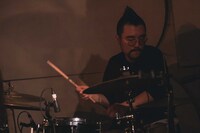 岩方ロクロー（Dr）（撮影：廣田達也）