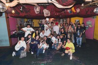 終演後に撮影された集合写真。