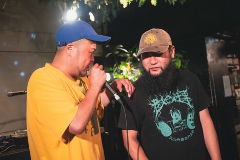 サイプレス上野とロベルト吉野（撮影：廣田達也）