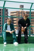 屋上でのワンシーン。