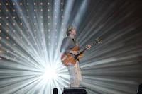 若井滉斗（G / Mrs. GREEN APPLE）