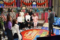 「踊る！ さんま御殿!! 3時間SP」の「有名人夫の妻SP」より。(c)日本テレビ