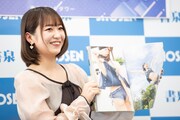 お尻が写ったデニムの水着カットを見せる野中美希（モーニング娘。’23）。