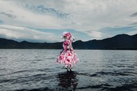 大森靖子の新アーティスト写真。