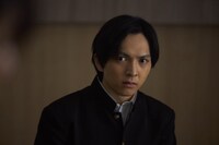 映画「女優は泣かない」場面写真より吉田仁人。(c)2023「女優は泣かない」製作委員会