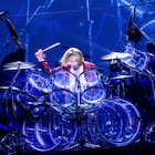 YOSHIKIワールドツアー開幕、まさかのドラムソロも
