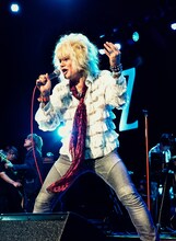 「ZIGGY MORISHIGE,JUICHI 60th ANNIVERSARY LIVE『SO BAD』」の様子。