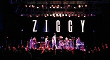 「ZIGGY MORISHIGE,JUICHI 60th ANNIVERSARY LIVE『SO BAD』」の様子。