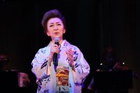 大月みやこ（写真提供：KING RECORDS）