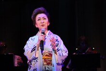 大月みやこ（写真提供：KING RECORDS）