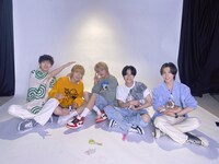「WayV: The Puppy Interview」での写真。（WayV X @WayV_officialより）