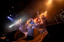 ザ・クロマニヨンズ（撮影：柴田恵理）