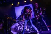 ザ・クロマニヨンズ「ザ・クロマニヨンズ ツアー 月へひととび」東京公演の様子。（撮影：柴田恵理）