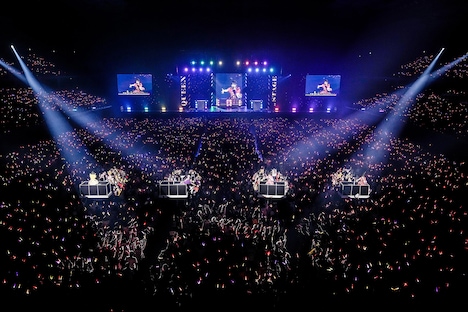 「MOMOIRO CLOVER Z 15th Anniversary Tour『QUEEN OF STAGE』」ファイナル公演の様子。