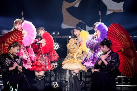 「MOMOIRO CLOVER Z 15th Anniversary Tour『QUEEN OF STAGE』」ファイナル公演の様子。