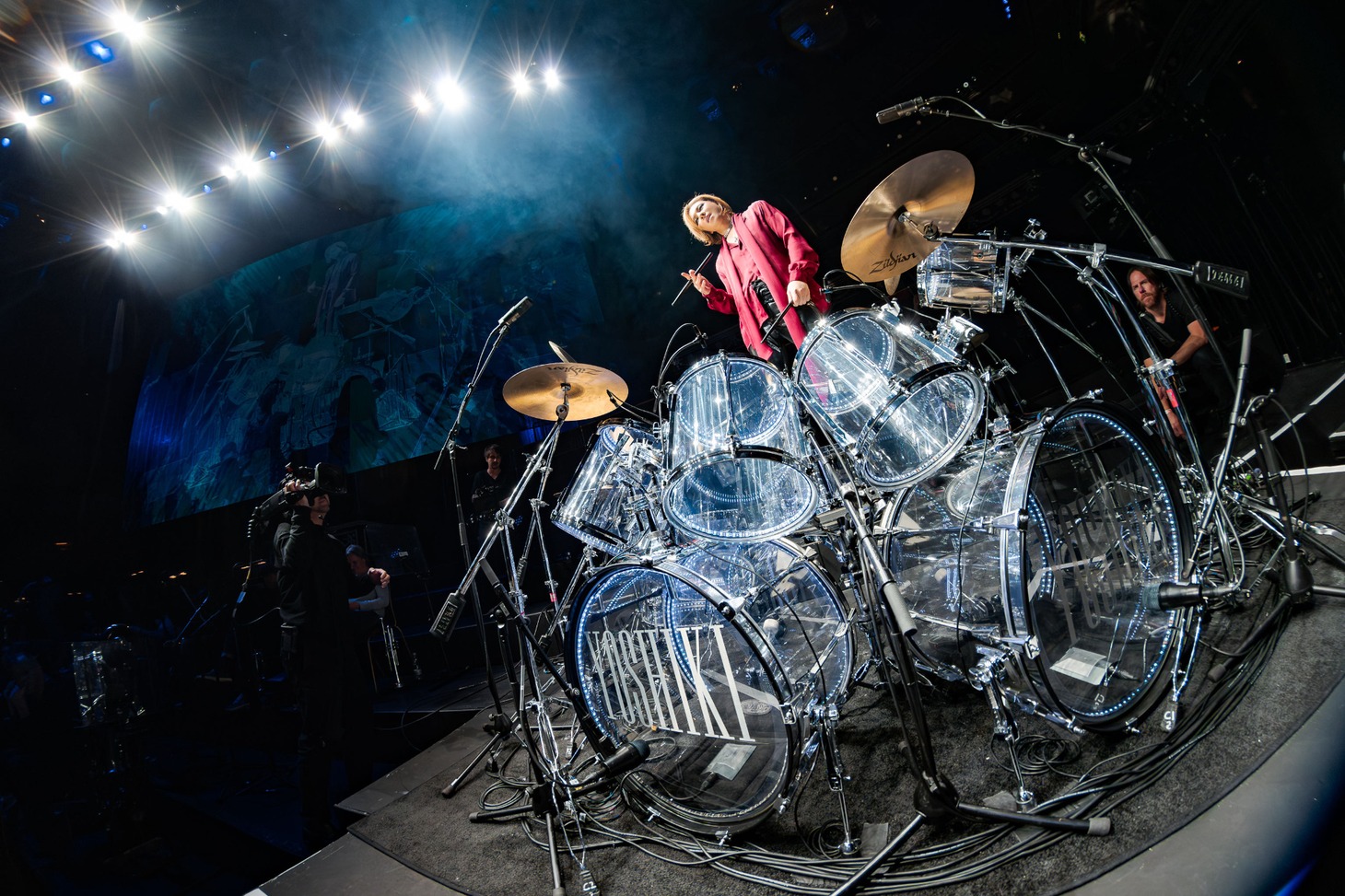 YOSHIKI