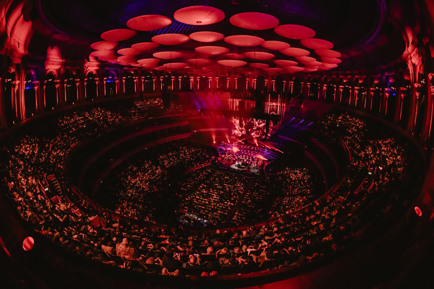 「YOSHIKI CLASSICAL」ロンドン公演の様子。