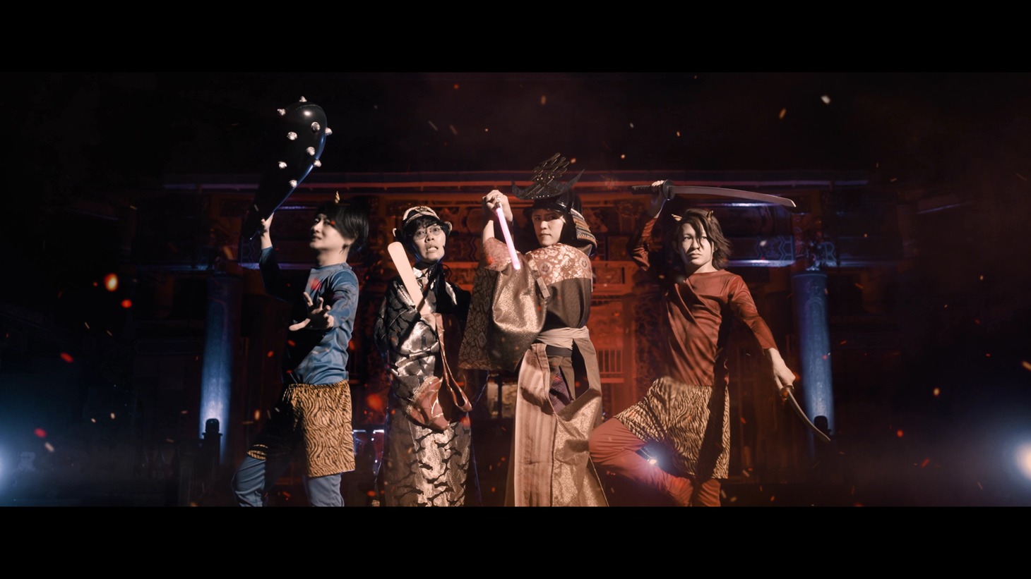 LEEVELLES「地獄の沙汰も愛次第」ミュージックビデオより。