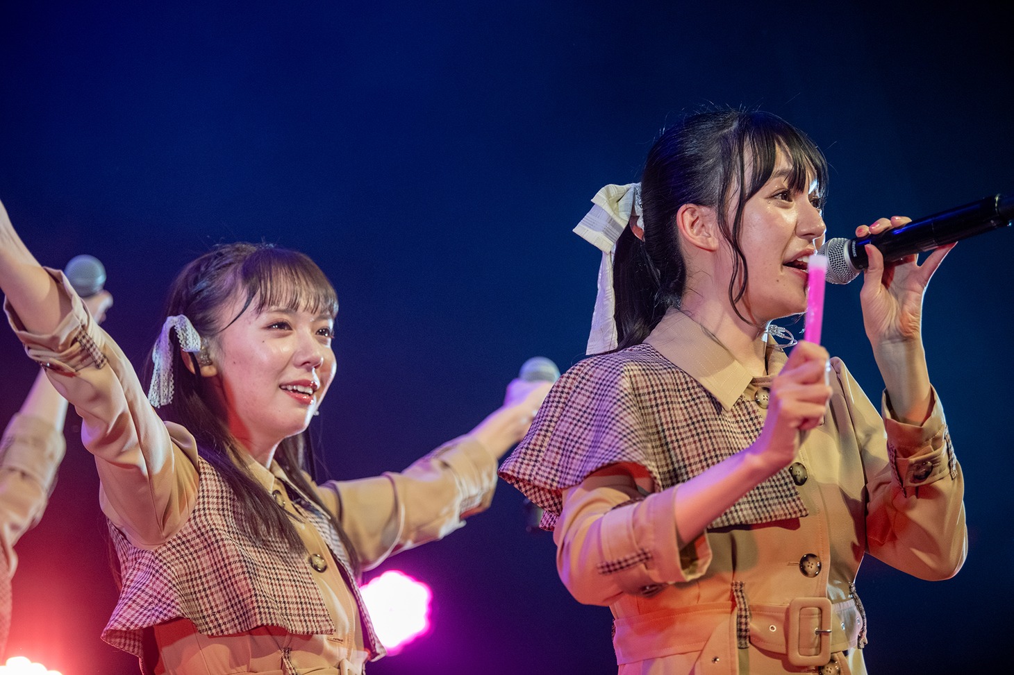 左から川瀬あやめ、村星りじゅ。