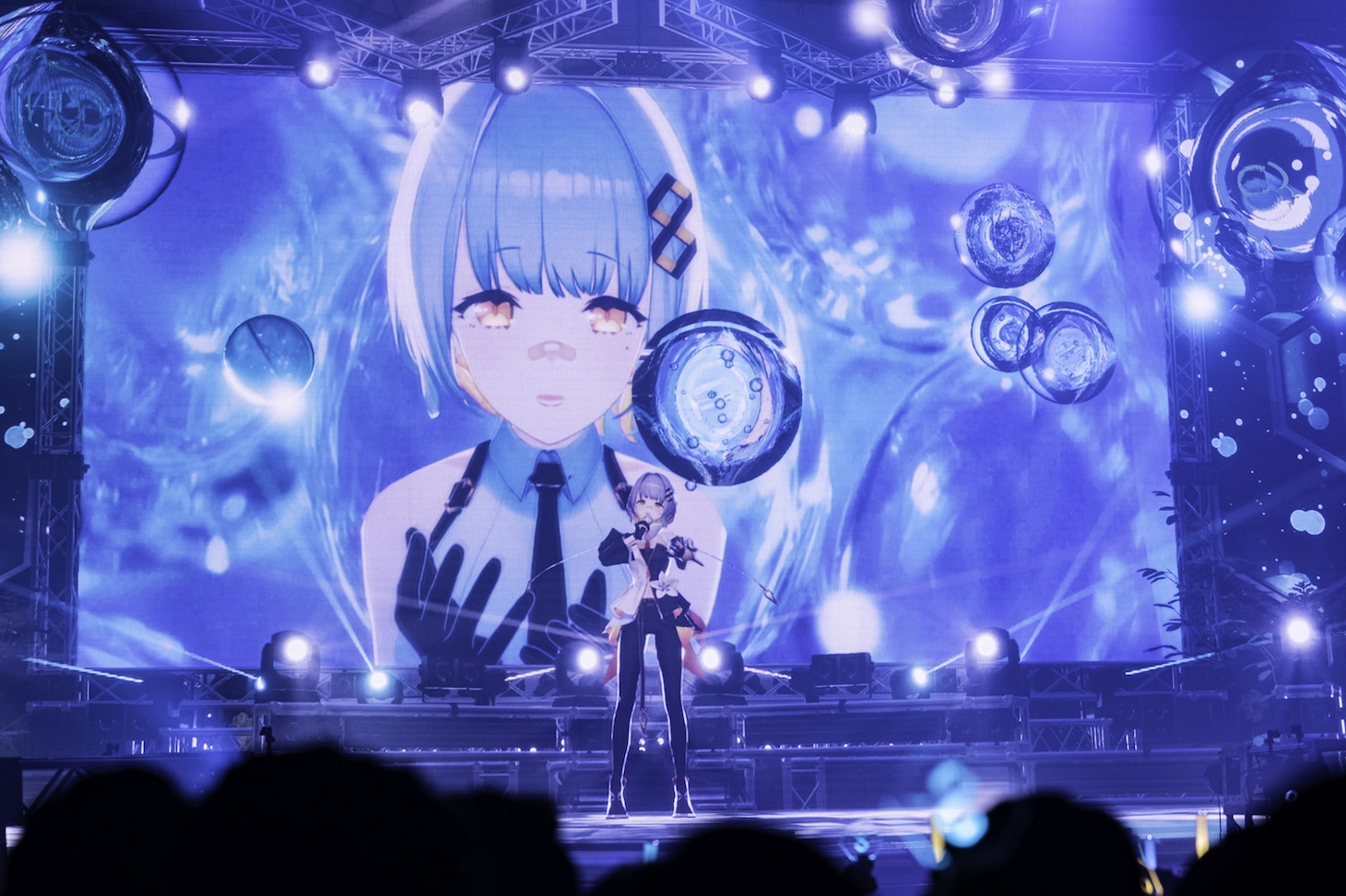 「HACHI東京・台北ツアー『Close to heart』」東京公演の様子。