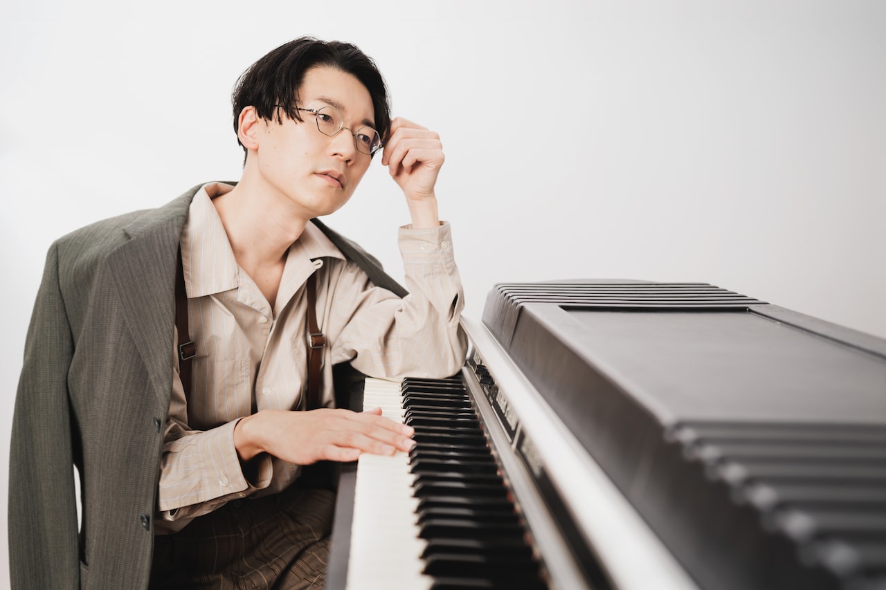 Kan Sano、真夏に汗だくで制作した「喉仏のクリスマス」リリース