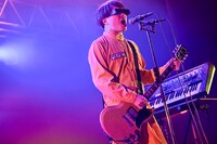 ハヤシヒロユキ（G, Vo, Syn, Programming / POLYSICS）（撮影：古溪一道）