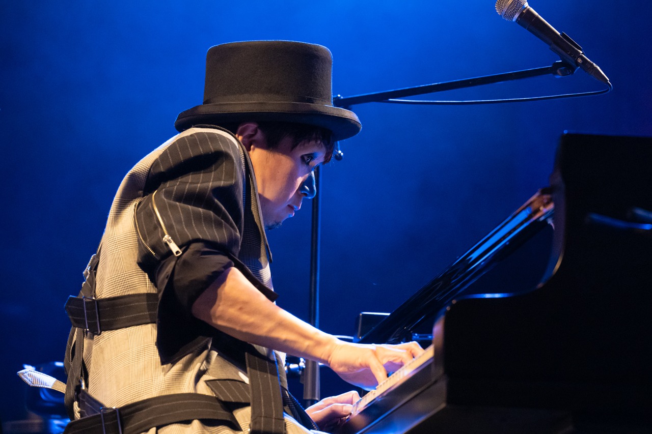 H ZETT M（Piano）（Photo by Yuta Ito）