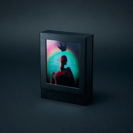 King Gnu「THE GREATEST UNKNOWN」初回限定盤パッケージ