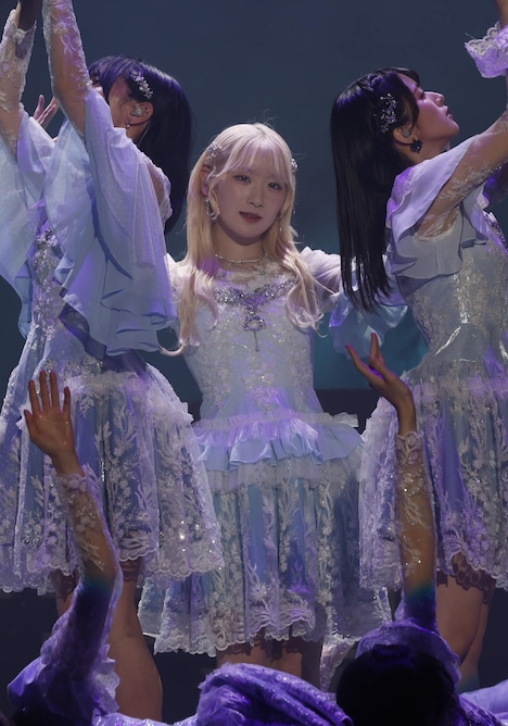 齋藤樹愛羅（中央）(c)YOANI / ソニー・ミュージックレーベルズ