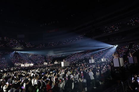 「=LOVE 6th ANNIVERSARY PREMIUM CONCERT」2日目公演の様子。(c)YOANI / ソニー・ミュージックレーベルズ