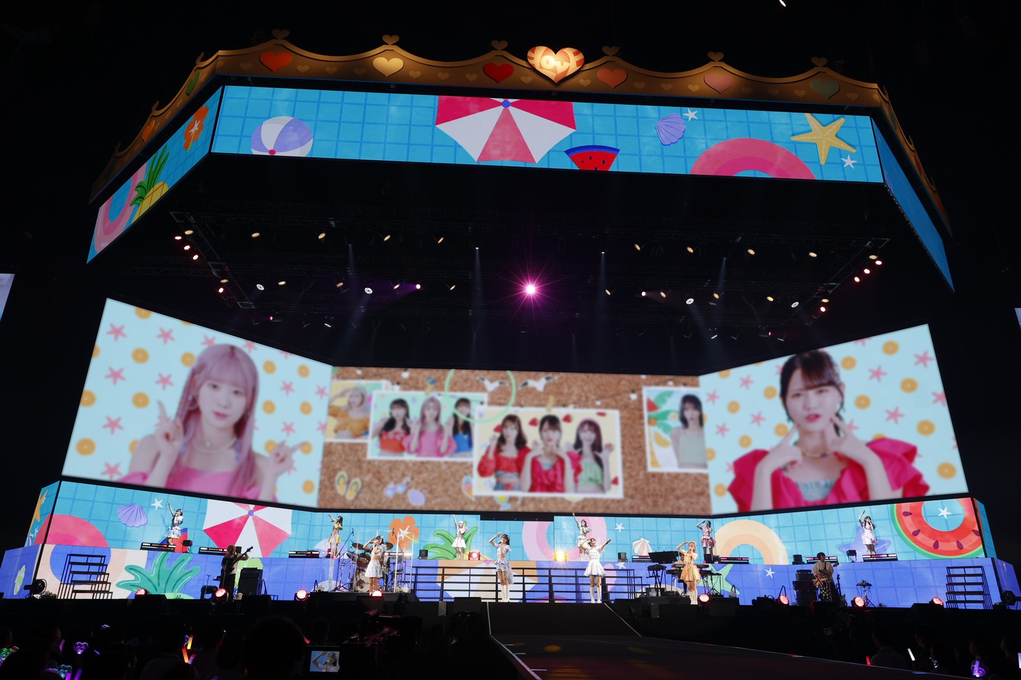 「＝LOVE 6th ANNIVERSARY PREMIUM CONCERT」2日目公演の様子。(c)YOANI / ソニー・ミュージックレーベルズ