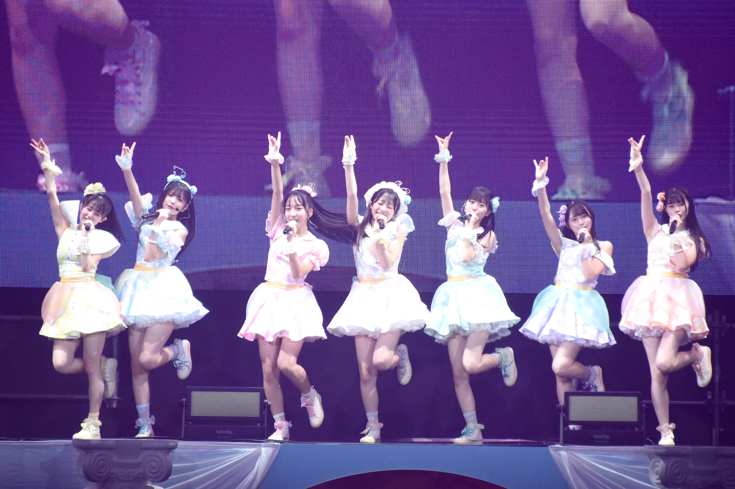 AKB48「古参も新規も大集合！なんでもありのAKBでっせスペシャル」の様子。