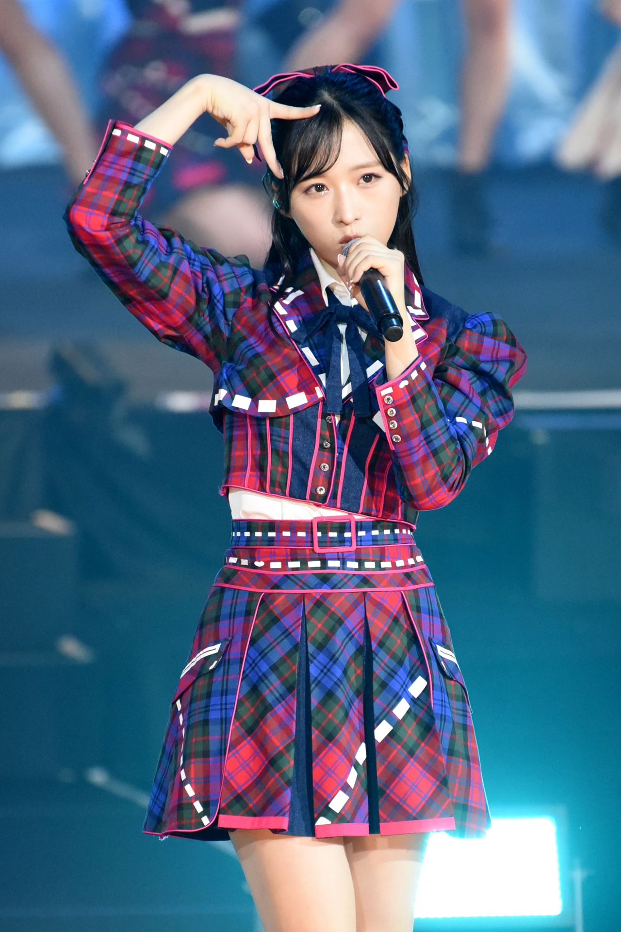 小栗有以