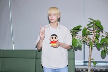 HUENINGKAI (c)BIGHIT MUSIC & HYBE. All Rights Reserved. (c)臼井儀人／双葉社・シンエイ・テレビ朝日・ADK