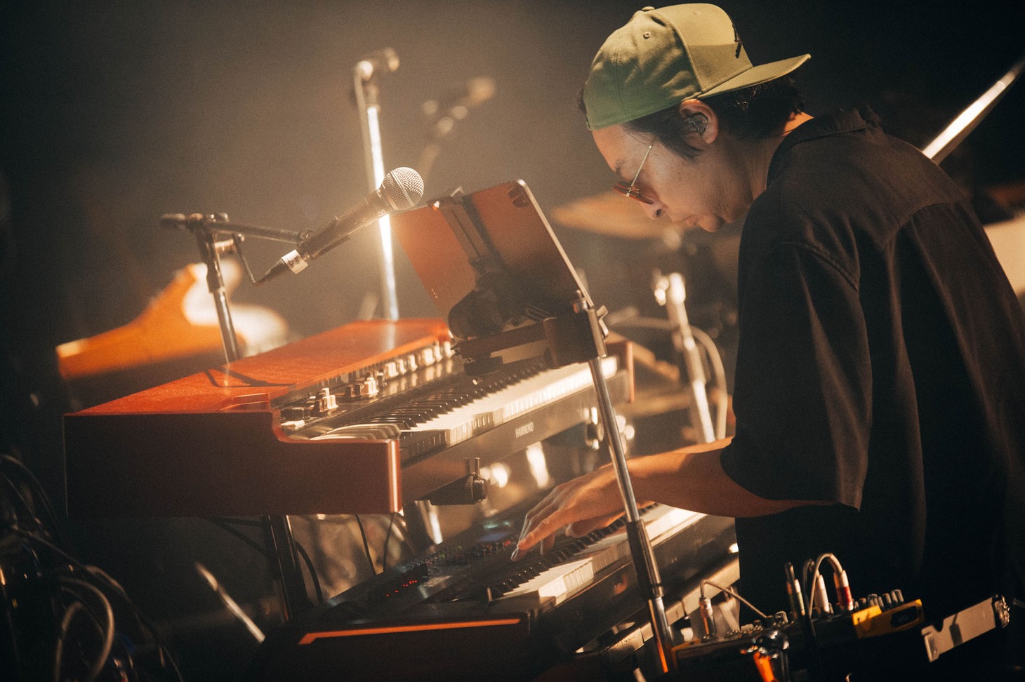 サポートキーボーディストの別所和洋。（Photo by Kana Tarumi）
