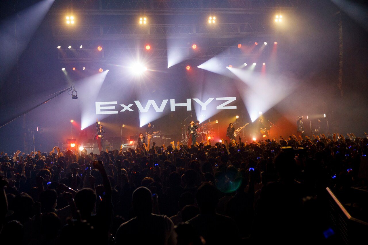 ExWHYZとyahyelのツーマン大盛況、バンド＆ストリングス隊従えた新曲披露も