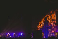 吉田山田「吉田山田14周年記念ライブ～14祭～」の様子。（撮影：白石達也）