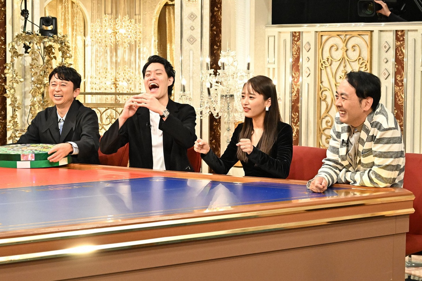 有吉チーム (c)TBS
